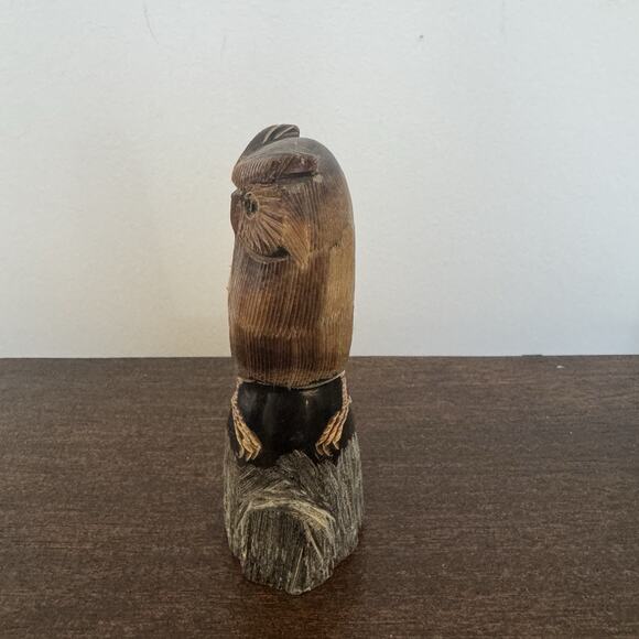 Hand Carved Owl Water Buffalo Horn Bird Figurine Acquired in Italy Gufo Artisan - Picture 2 of 13
